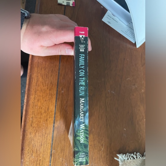 Family on the Run by Margaret Watson - Picture 3 of 3